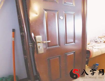 门坏3_副本.jpg 门坏3_副本.jpg