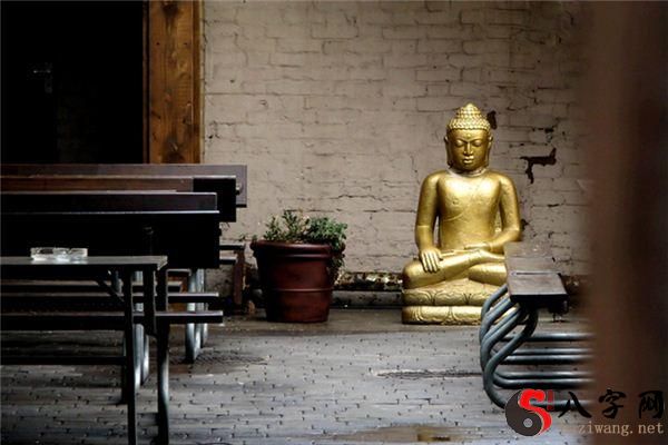 梦见自己去拜佛